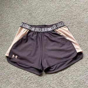 Under Armour Loose Fit Athletic Shorts Lightweight Performance